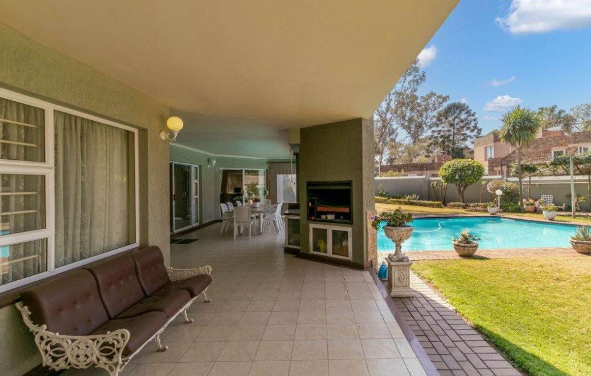 5 Bedroom House for sale in Senderwood 120 Shelley Avenue P24