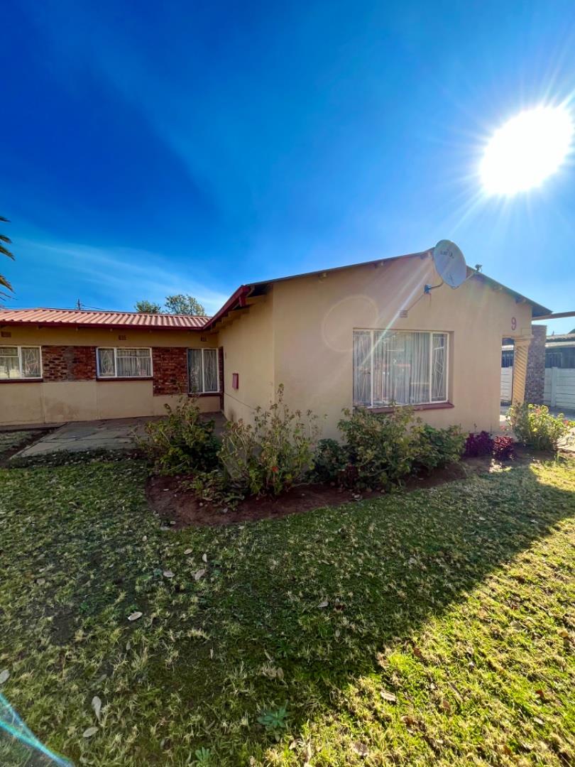 3 Bedroom House for sale in Orkney Park P24113332567