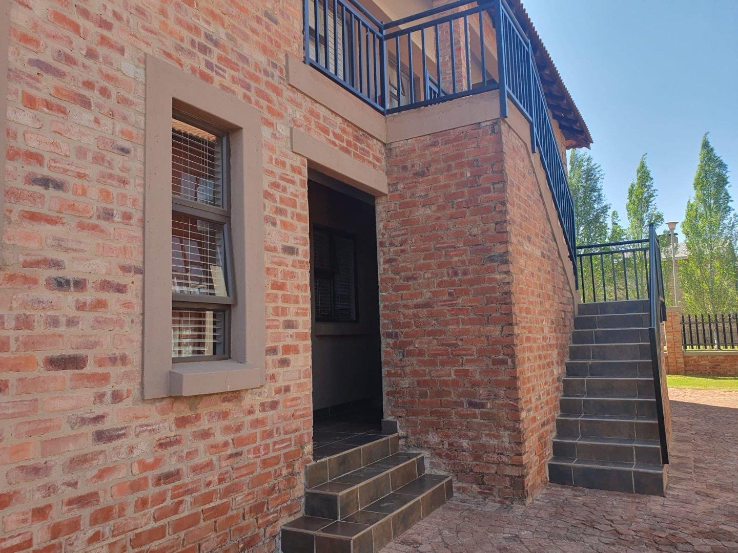 2 Bedroom Apartment / flat for sale in Tuscany Ridge P24113333342