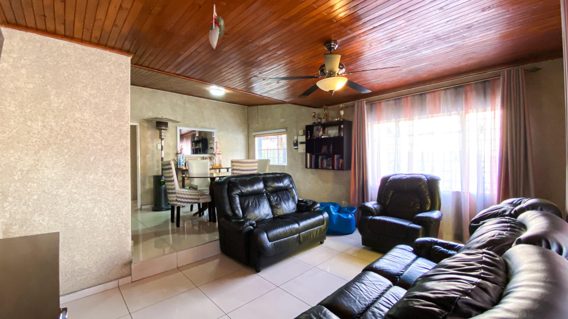 Riverlea, Johannesburg Property Property and houses for sale in