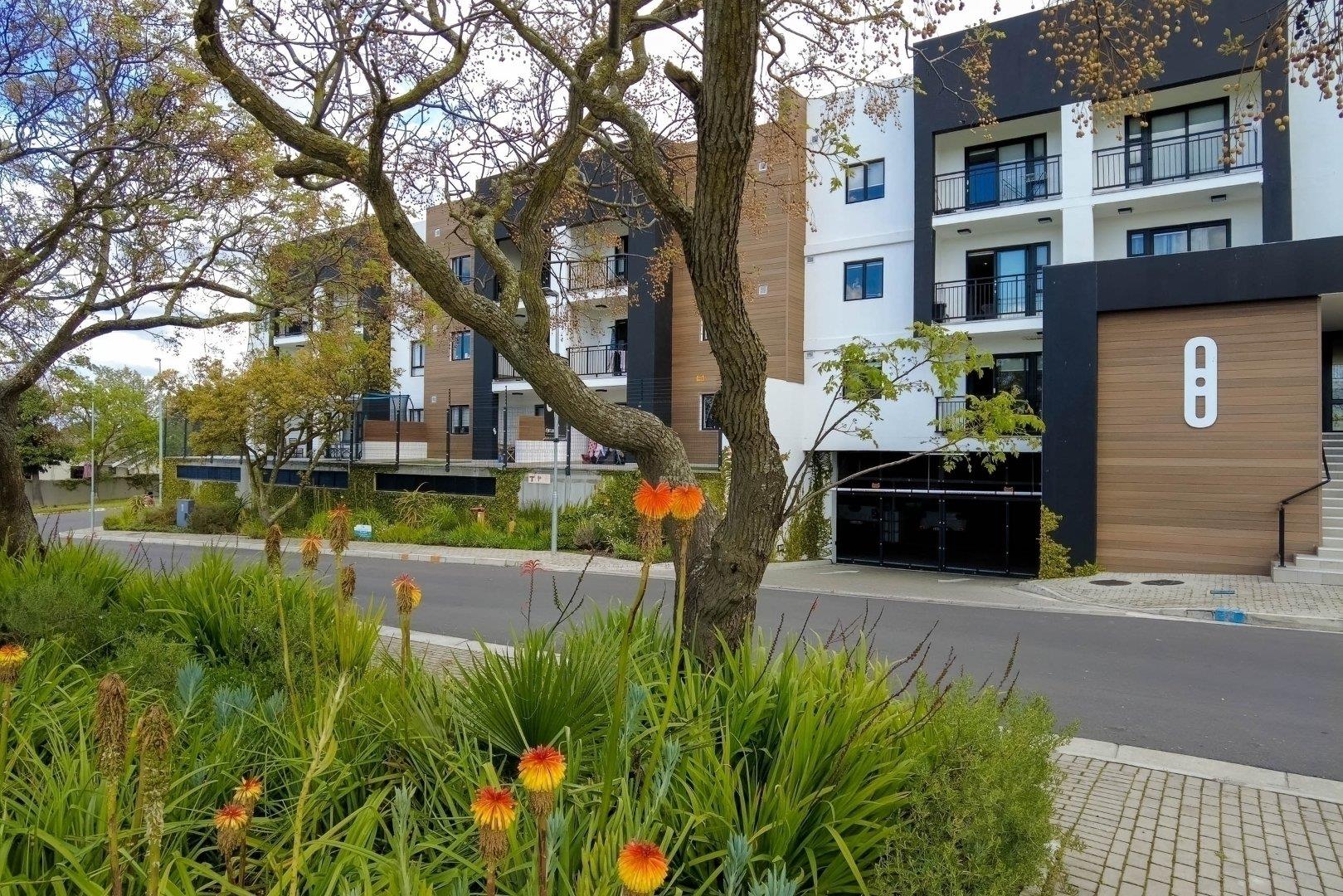 Apartments / flats for sale in Durbanville Durbanville Property