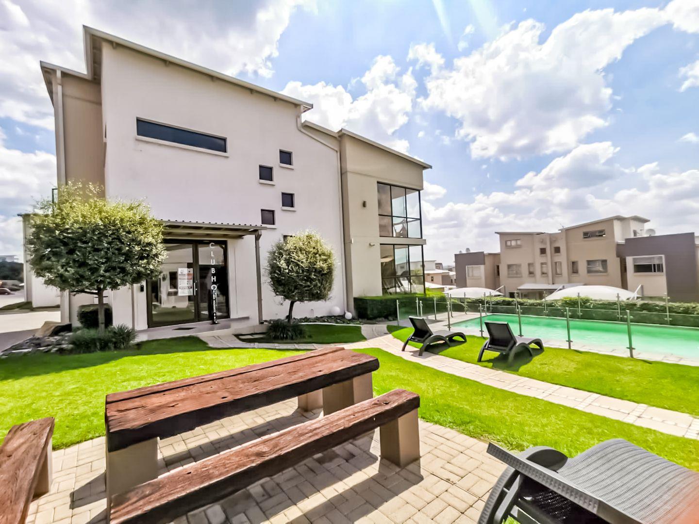 2 Bedroom Apartment / flat for sale in Fourways Soho Lofts Grand