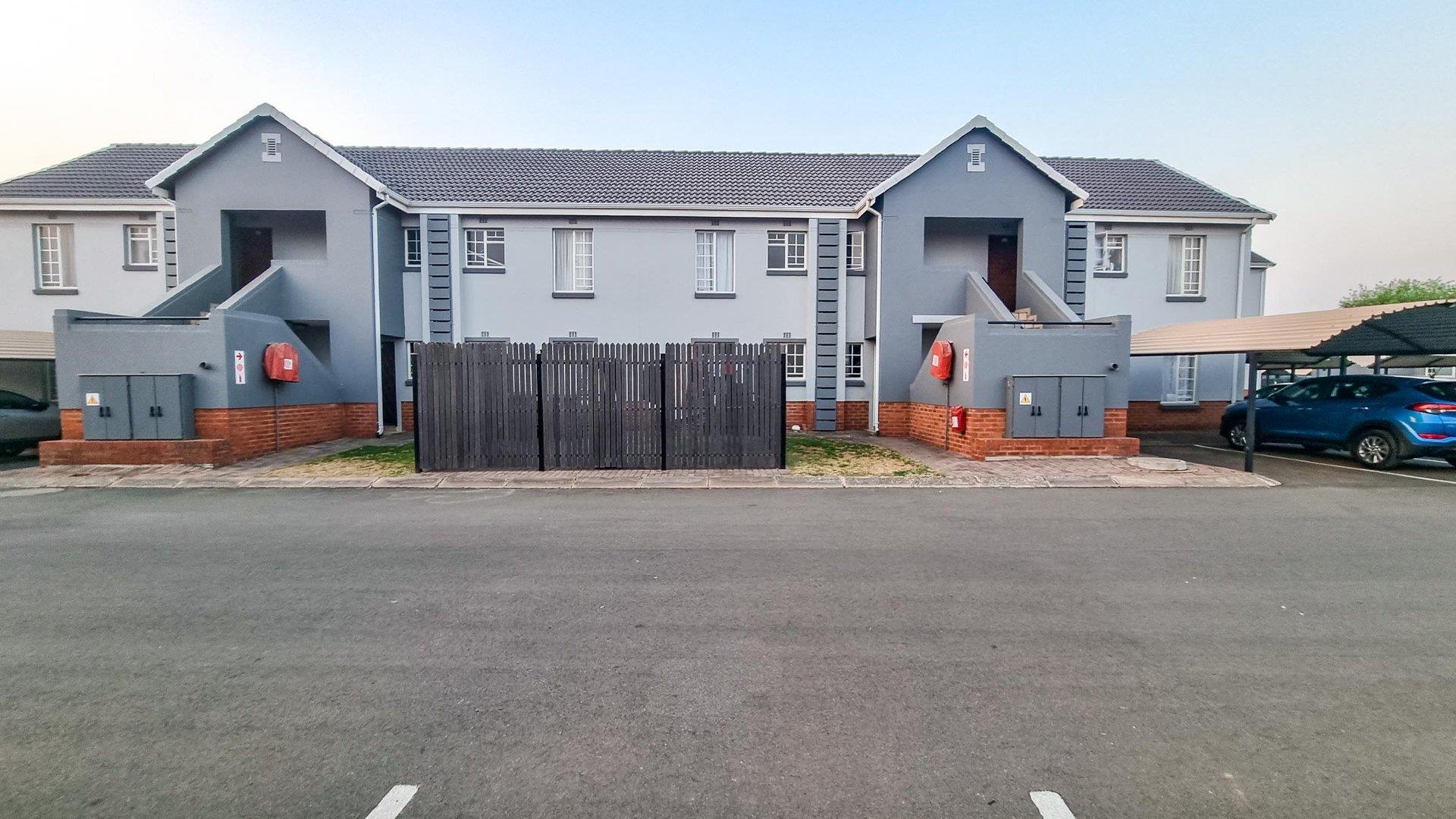 2 Bedroom Townhouse for sale in Brentwood Park P24113336468