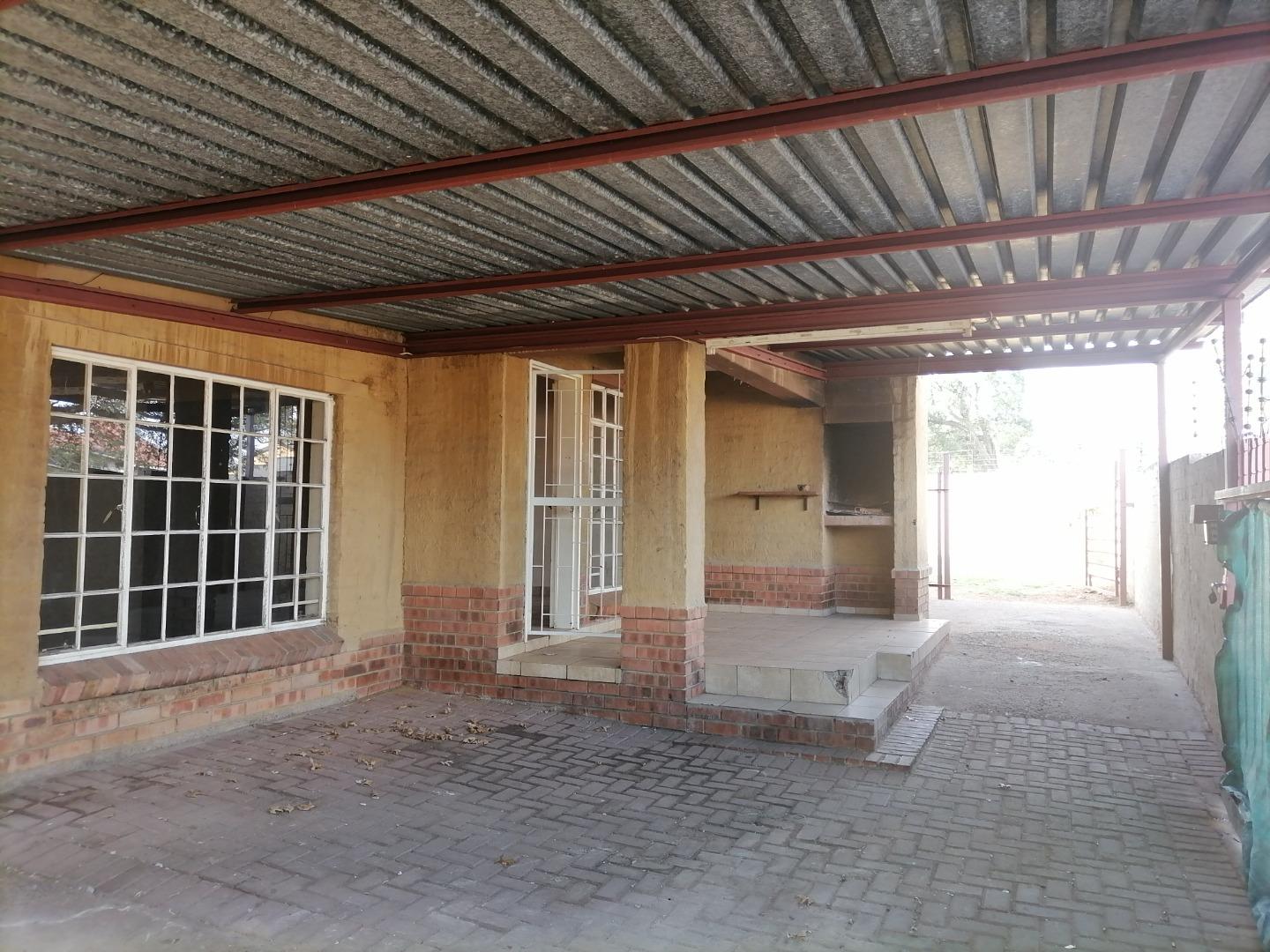 Witbank Ext 8 Property Property and houses for sale in Witbank Ext 8 Page 2
