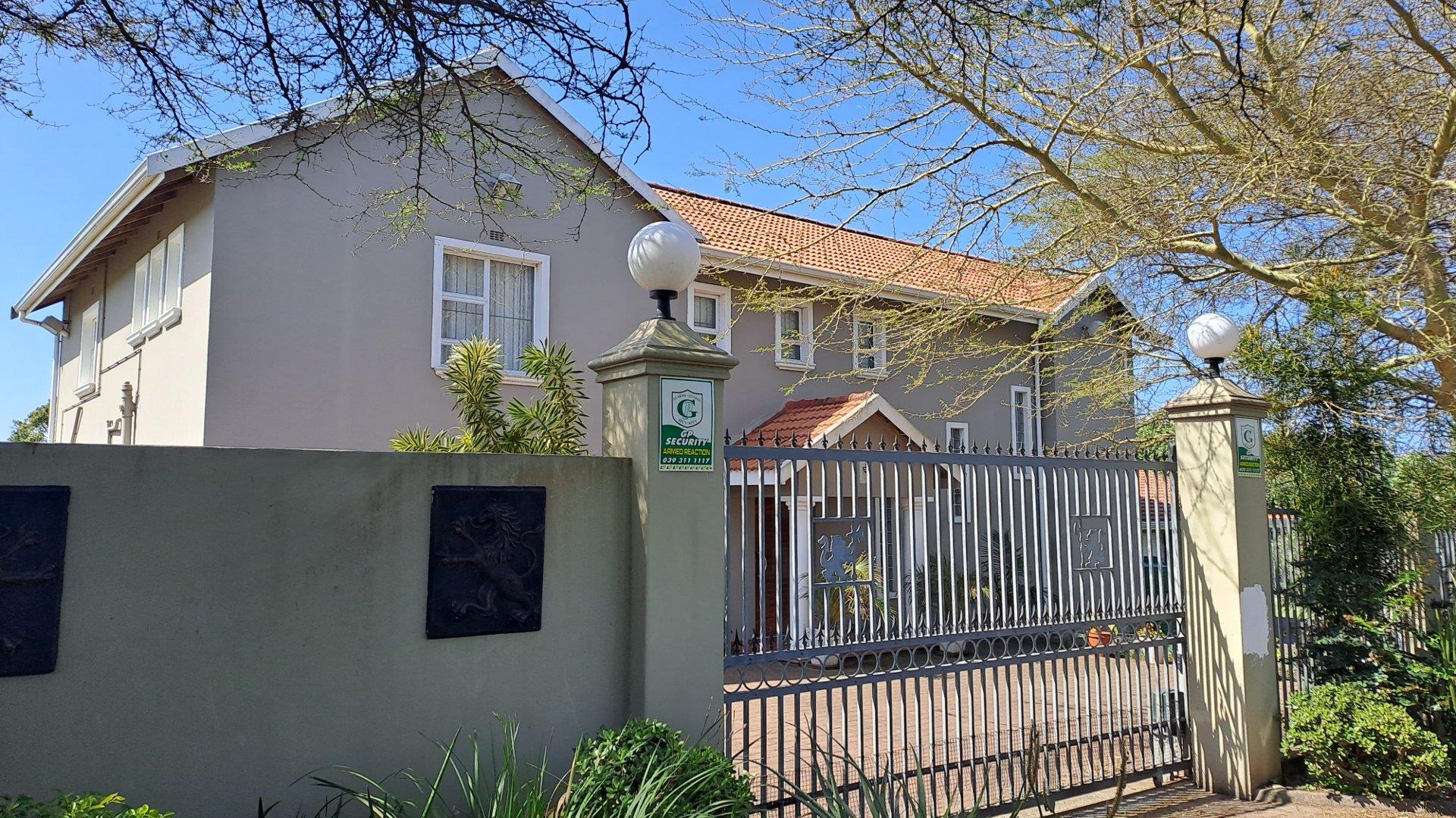 6 Bedroom House for sale in Black Rock P24113339817