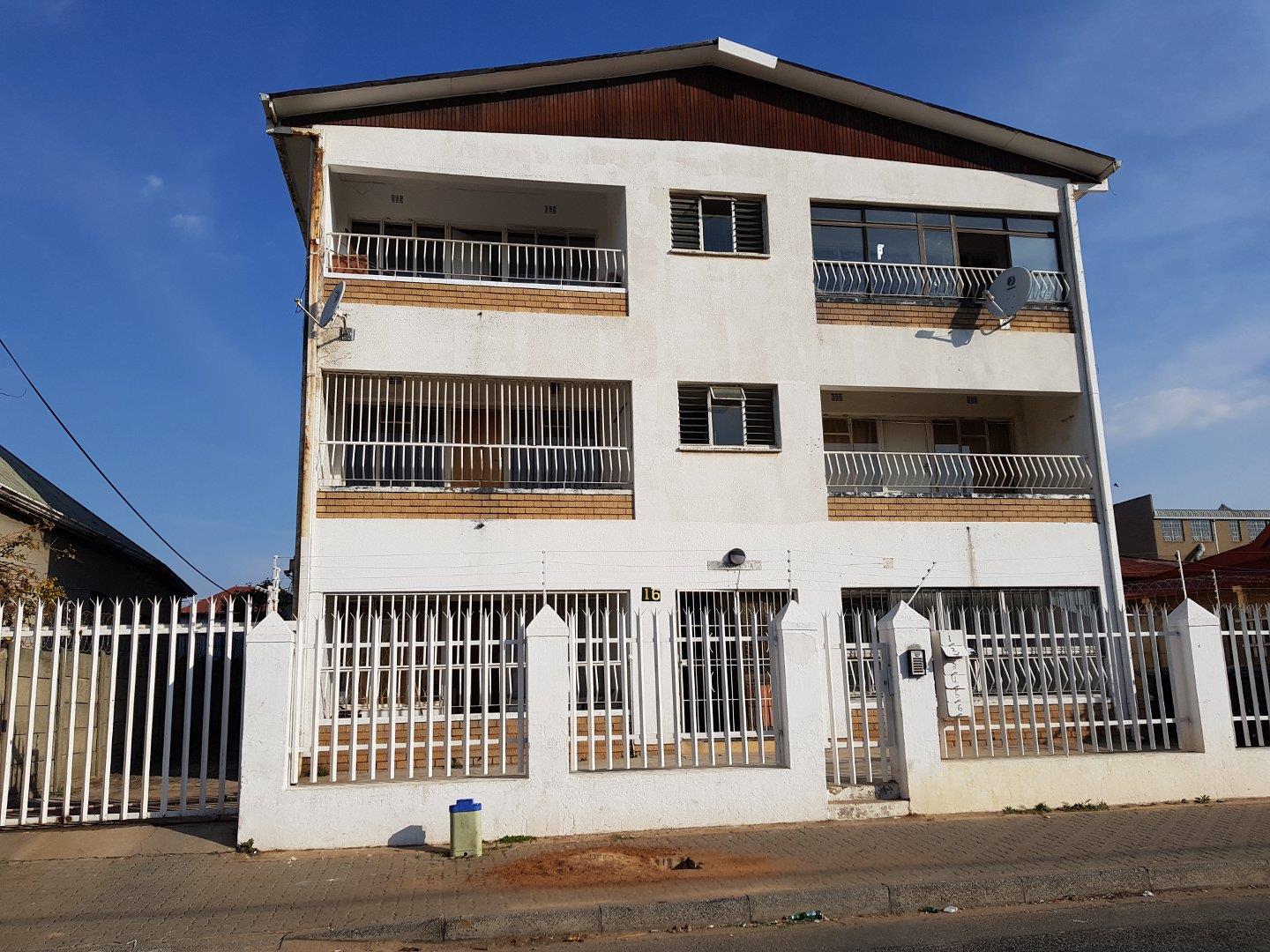 1 Bedroom Apartment / flat to rent in La Rochelle P24114182807