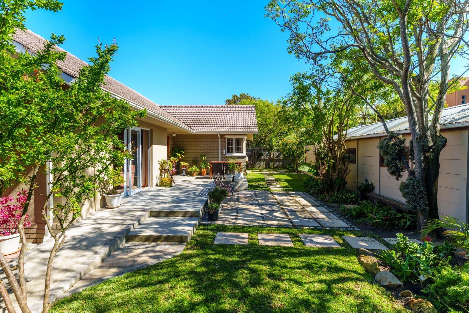 Claremont, Cape Town Property Property and houses for sale in