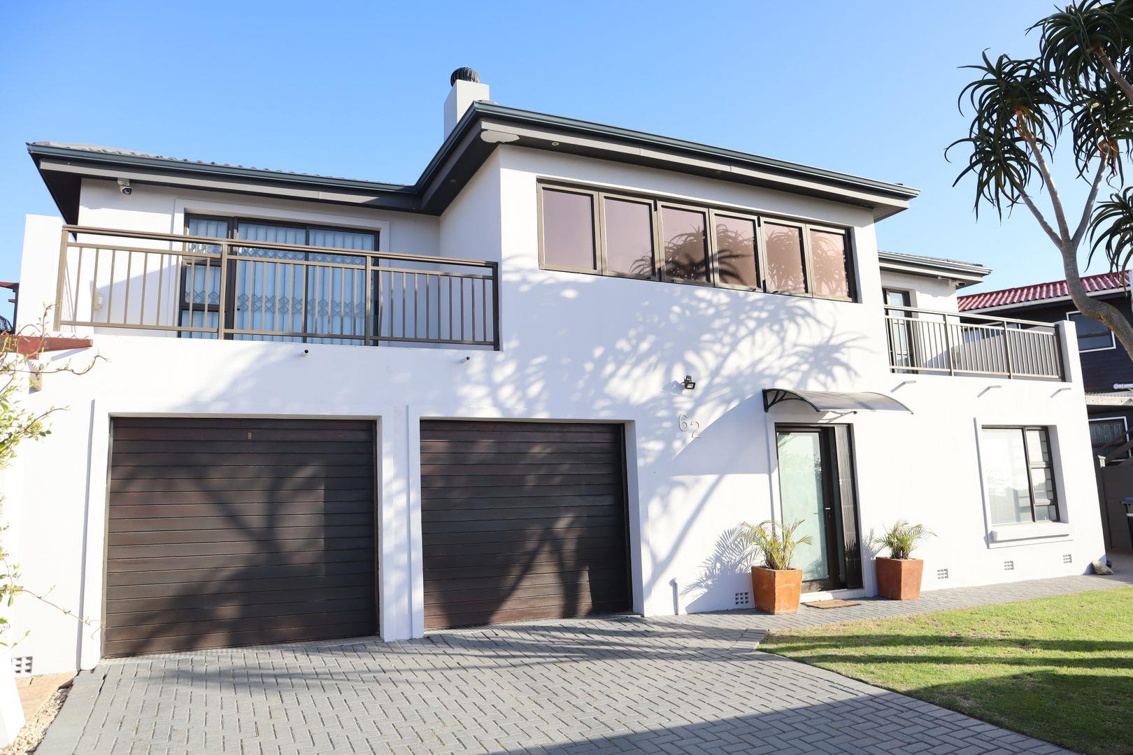 4 Bedroom House for sale in Wavecrest P24113341809