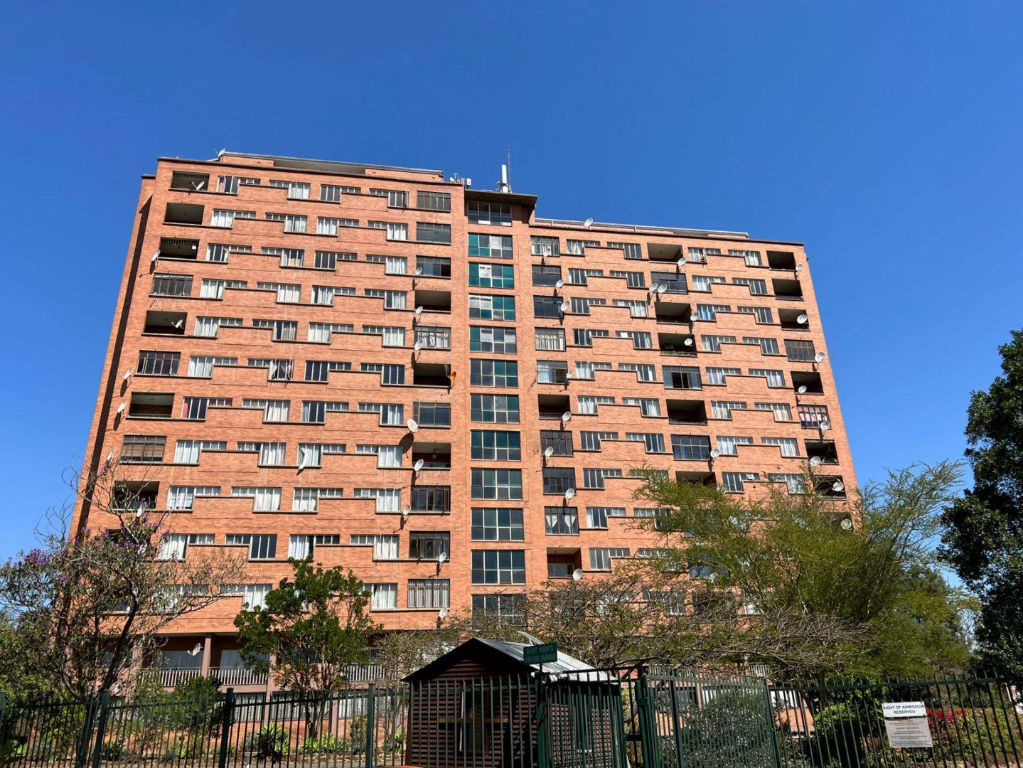 2 Bedroom Apartment / flat for sale in Pelham P24113343242