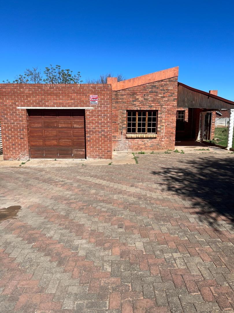 Madeira Park Property Property and houses for sale in Madeira Park