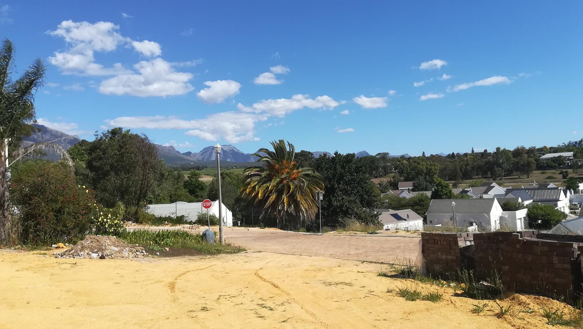 3 Bedroom House for sale in Berg En Dal P24113558793