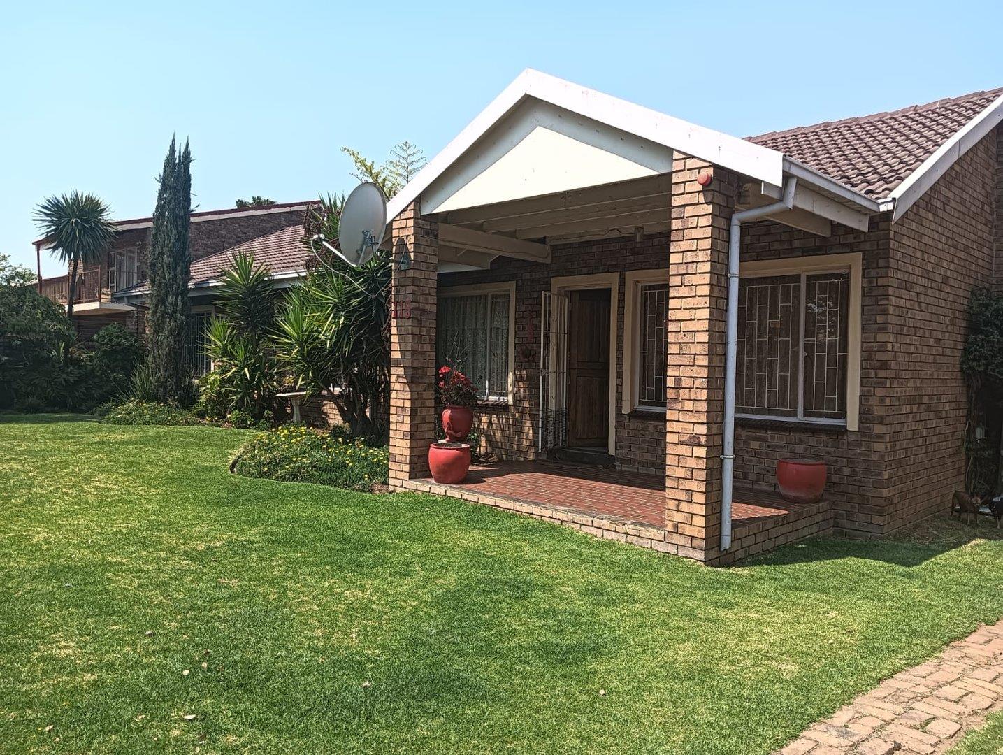 3 Bedroom House for sale in Bester 115 Generaal Louis Botha Street