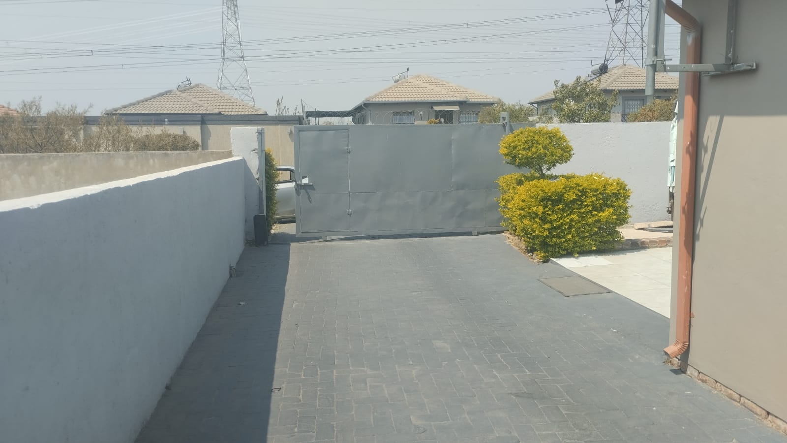 3 Bedroom House for sale in Riverside View P24113350848