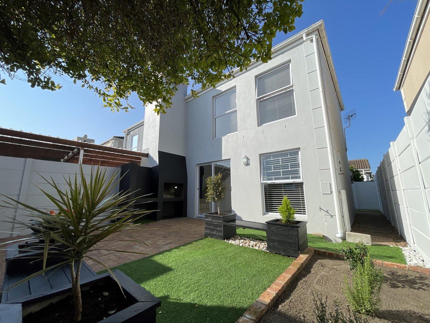 Sunningdale, Blouberg Property Houses for sale in Sunningdale