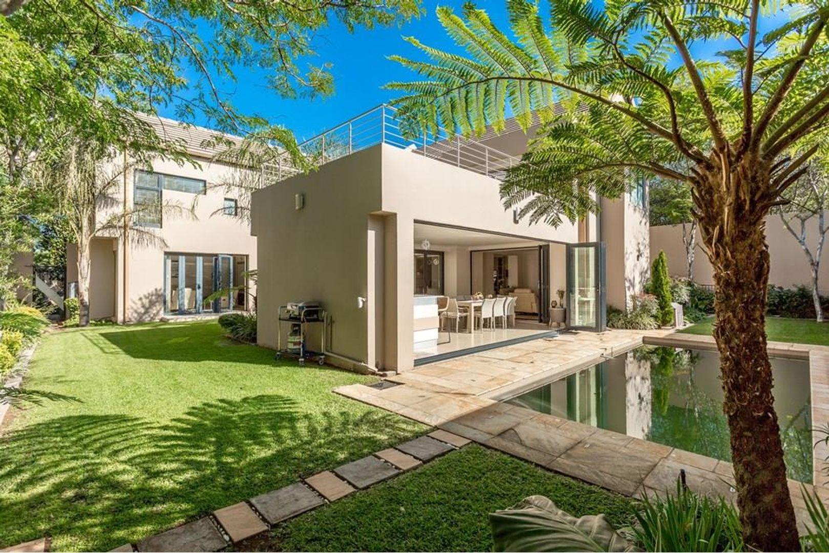 3 Bedroom House for sale in Melrose North P24113352334