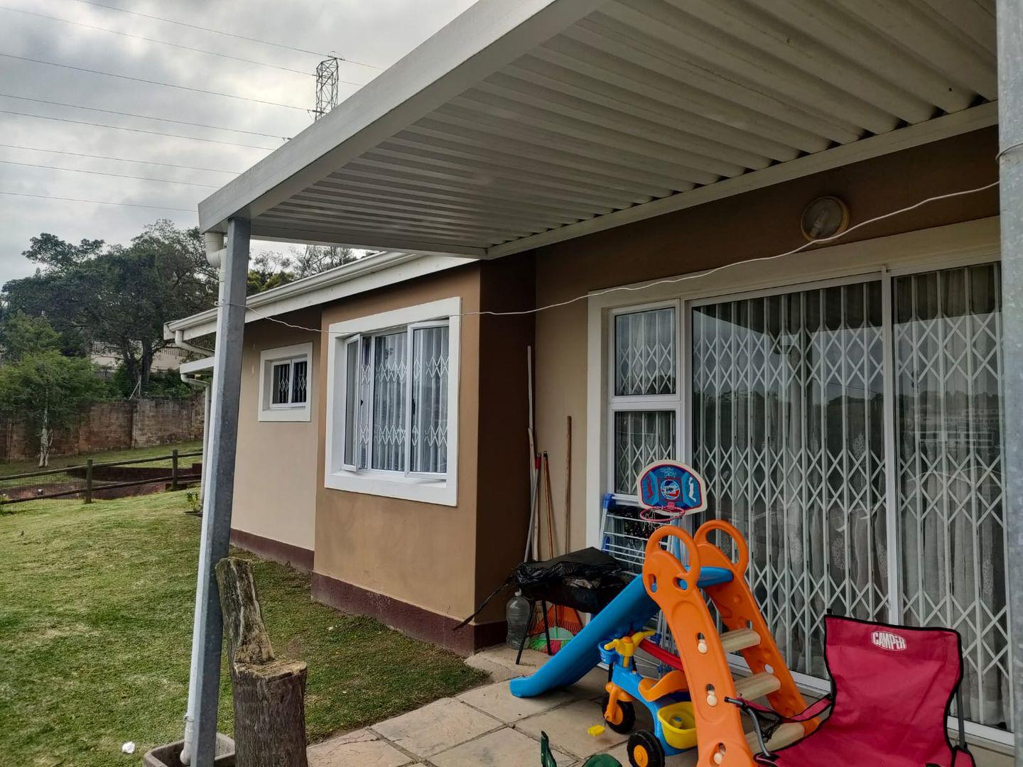 3 Bedroom Townhouse for sale in Malvern 21 Leeton Park, 7 Phipson