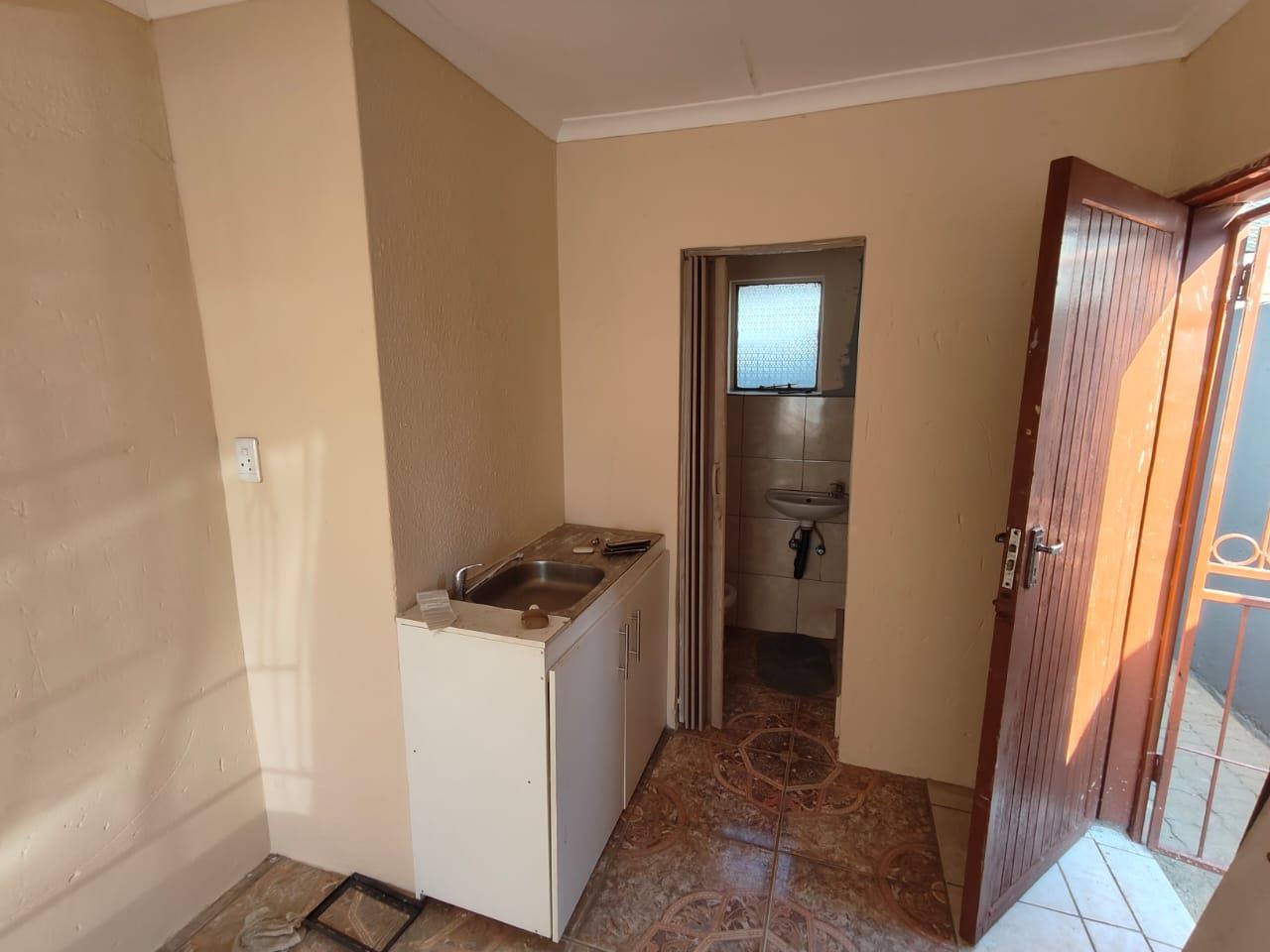 Ebony Park Property Apartments / flats to rent in Ebony Park