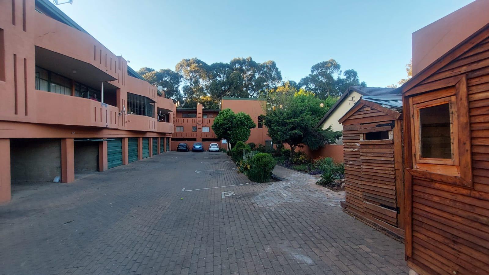 Windsor West Property Apartments / flats for sale in Windsor West