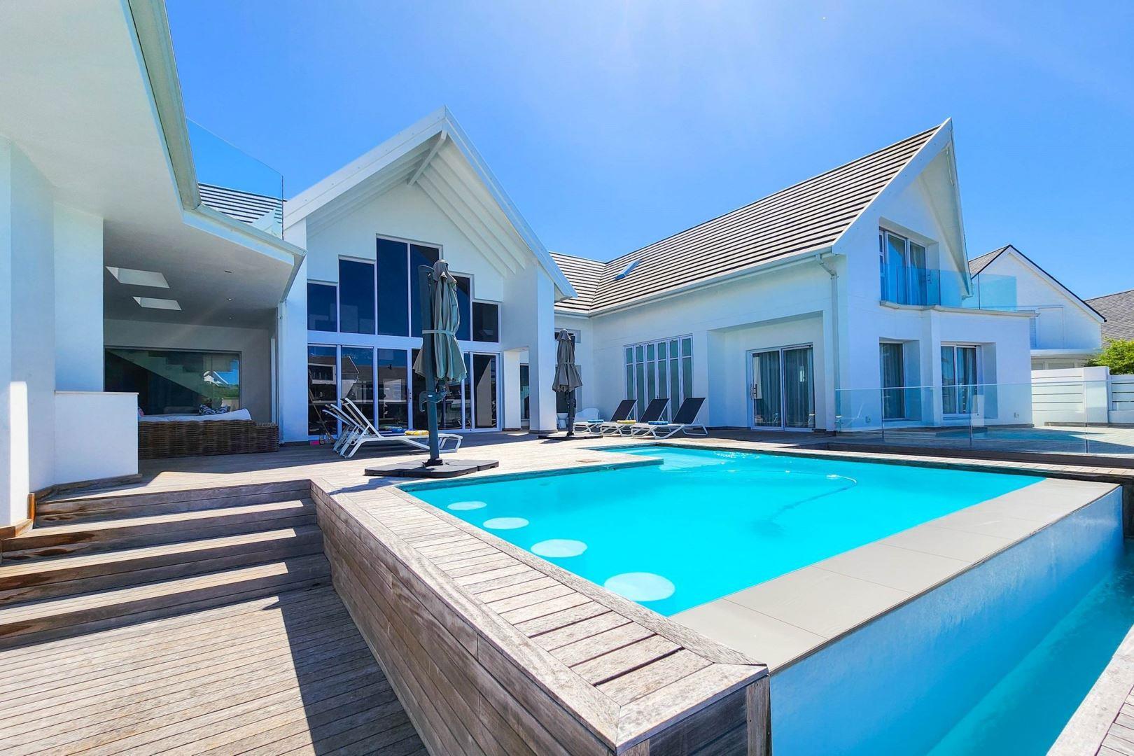 6 Bedroom House to rent in St Francis Bay Village P24113356891