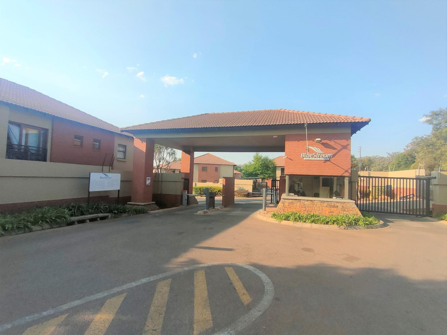 3 Bedroom Townhouse for sale in Moreleta Park 14b Blue Stream Villas, 120 Mat P24113359373