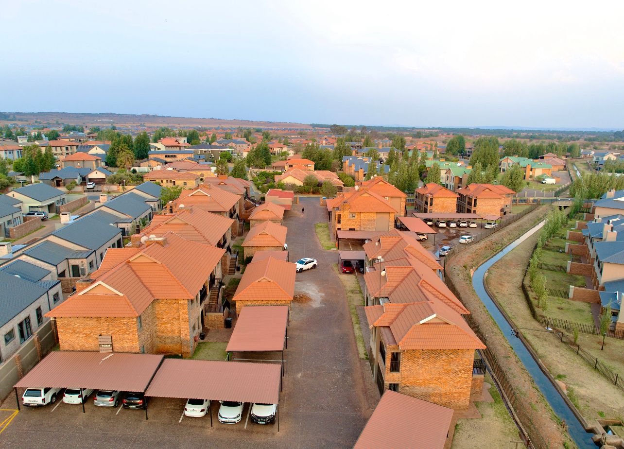 2 Bedroom Apartment / flat for sale in Tuscany Ridge P24111577687