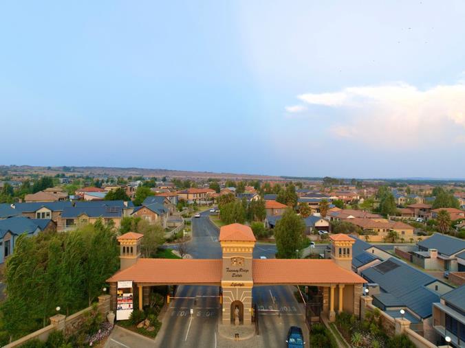 2 Bedroom Apartment / Flat for Sale in Tuscany Ridge