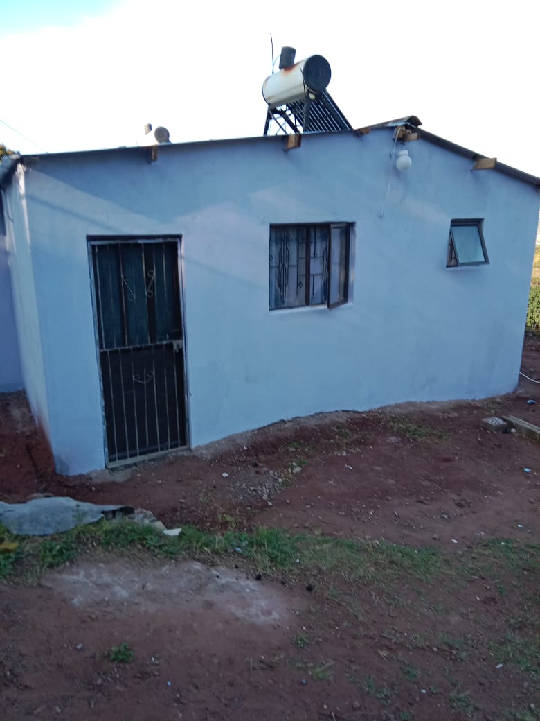 Welbedacht, Chatsworth Property Property and houses for sale in