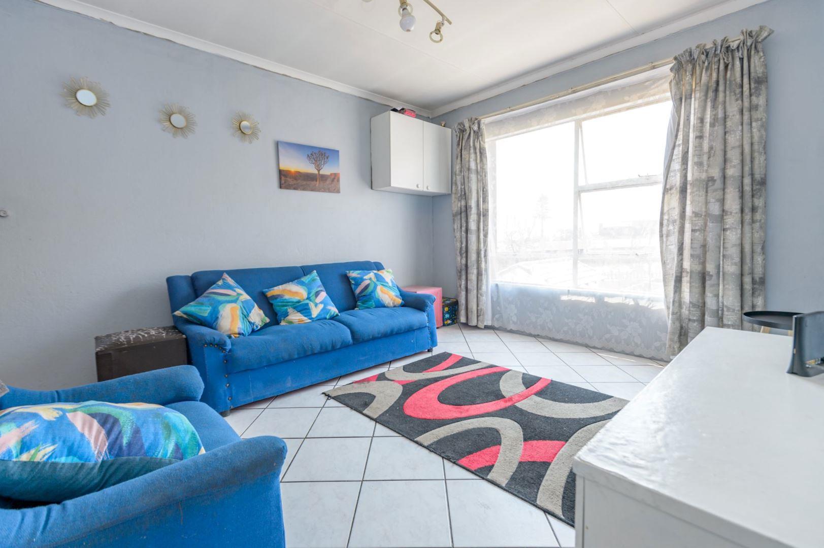 2 Bedroom Apartment / flat for sale in Norkem Park P24113360223