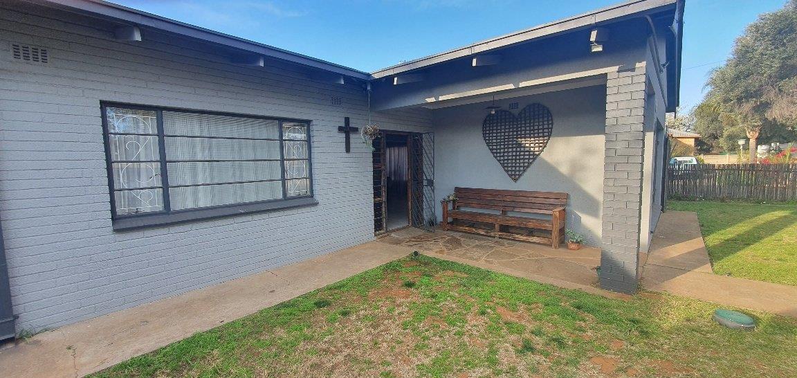 Property and houses for sale in Kimberley Kimberley Property