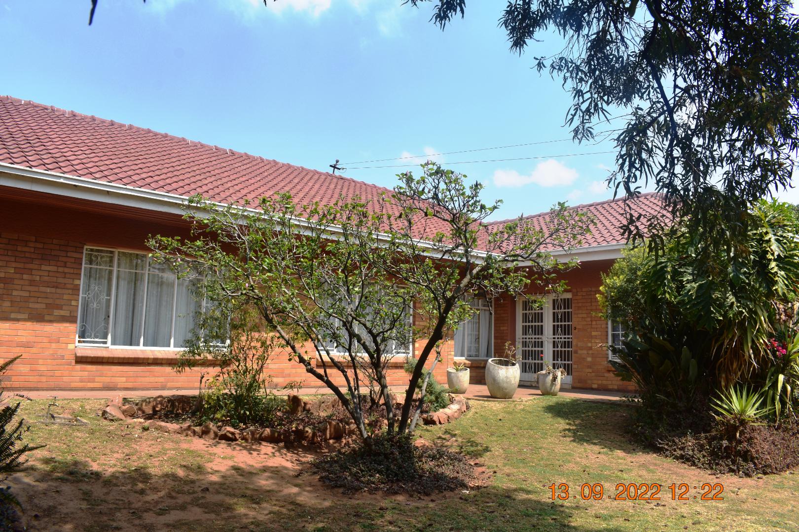 3 Bedroom House for sale in Lambton P24111723645