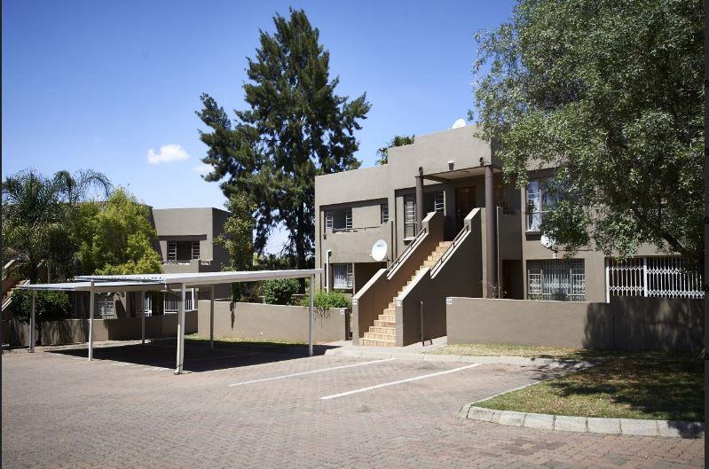 3 Bedroom Apartment / flat for sale in Halfway Gardens Vanheerden