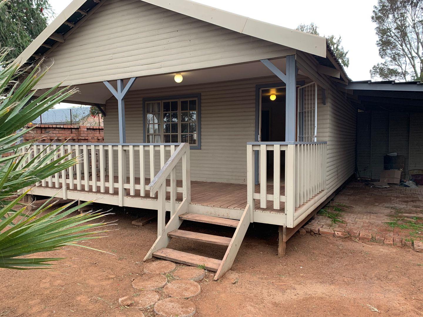 1 Bedroom Apartment / flat to rent in Postmasburg 1 Bedroom 1