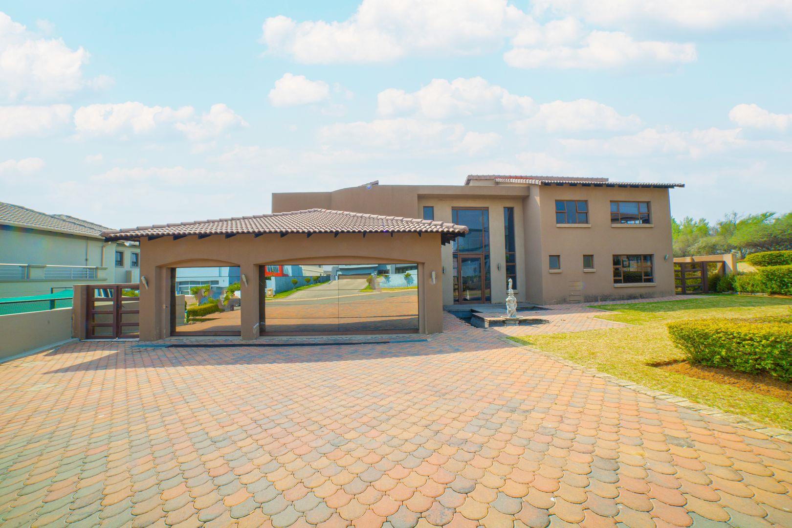 5 Bedroom House for sale in Fourways P24113362339