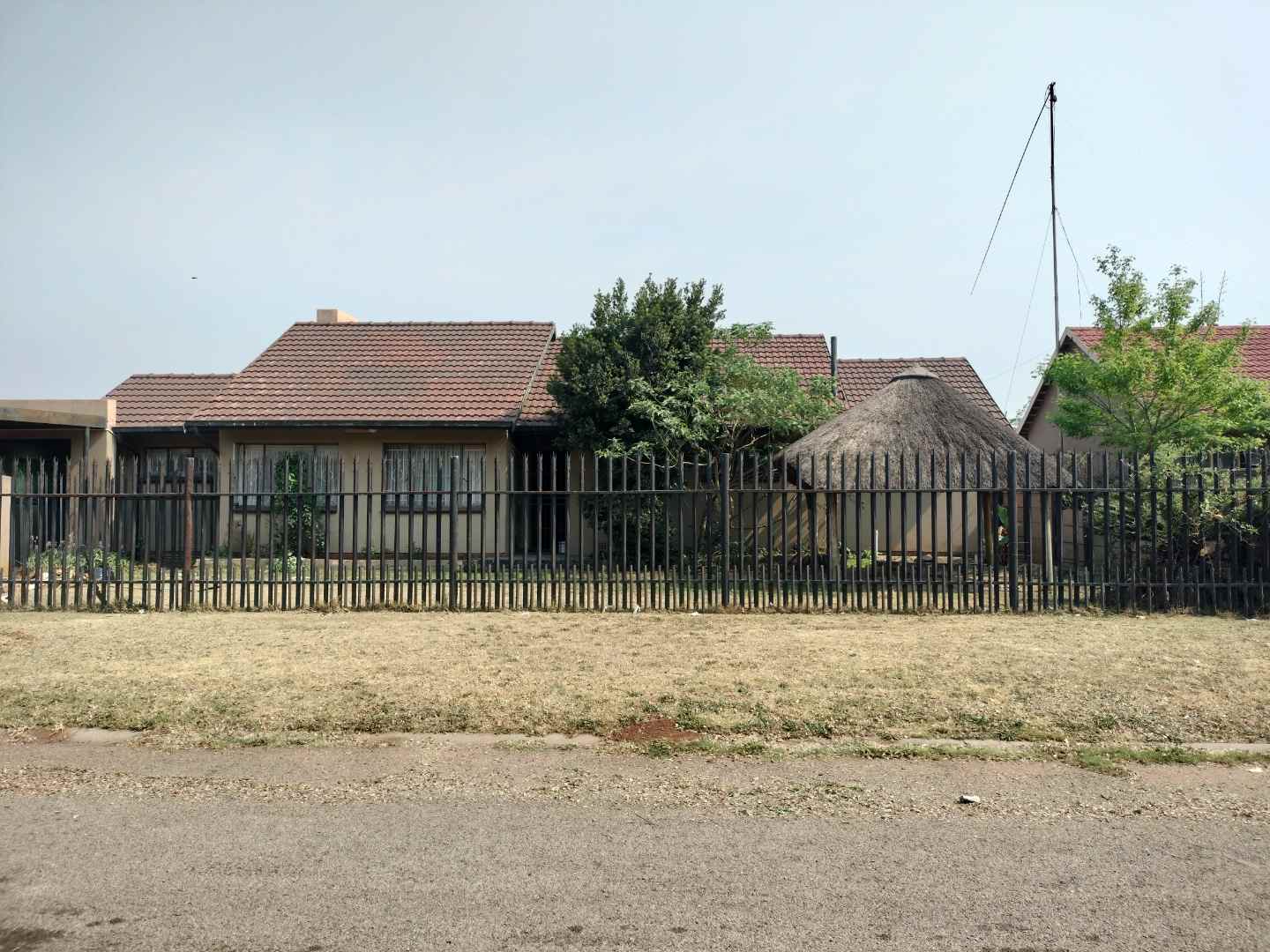 Dinwiddie Property Property and houses for sale in Dinwiddie