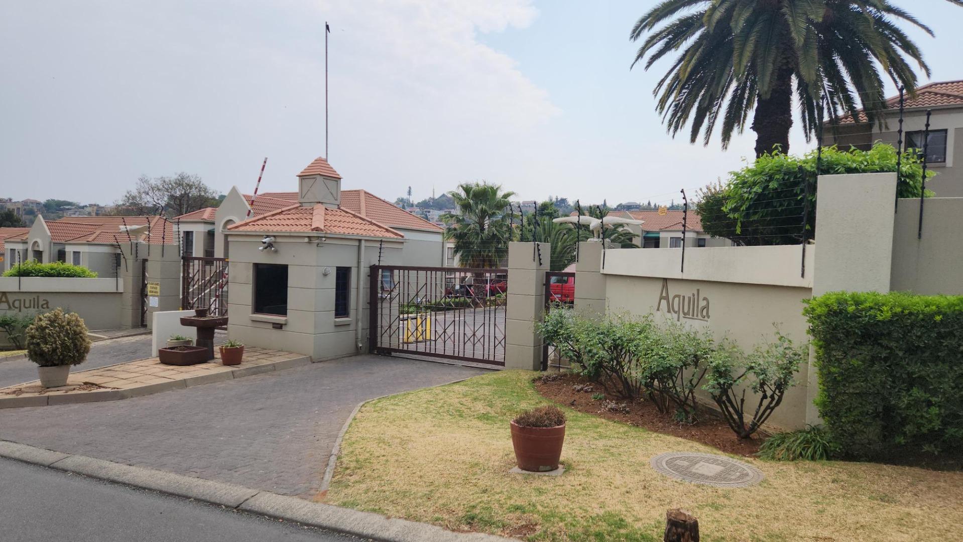 Oakdene, Johannesburg Property Property and houses for sale in Oakdene, Johannesburg