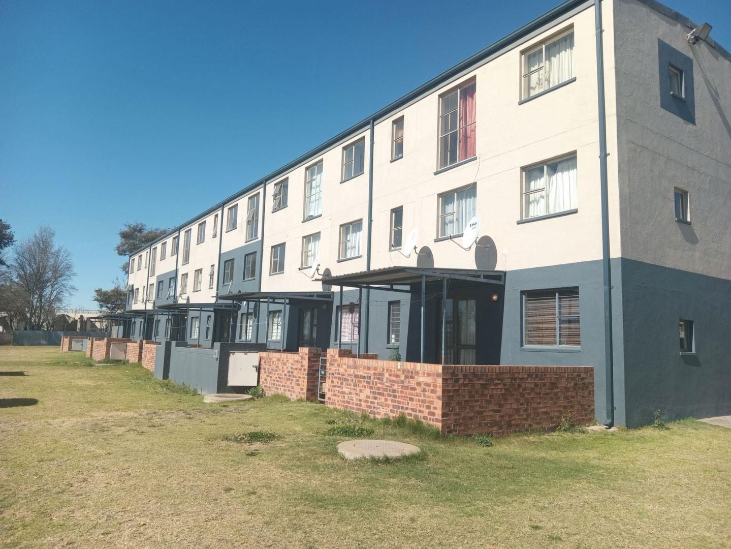 Madadeni Property Property and houses for sale in Madadeni