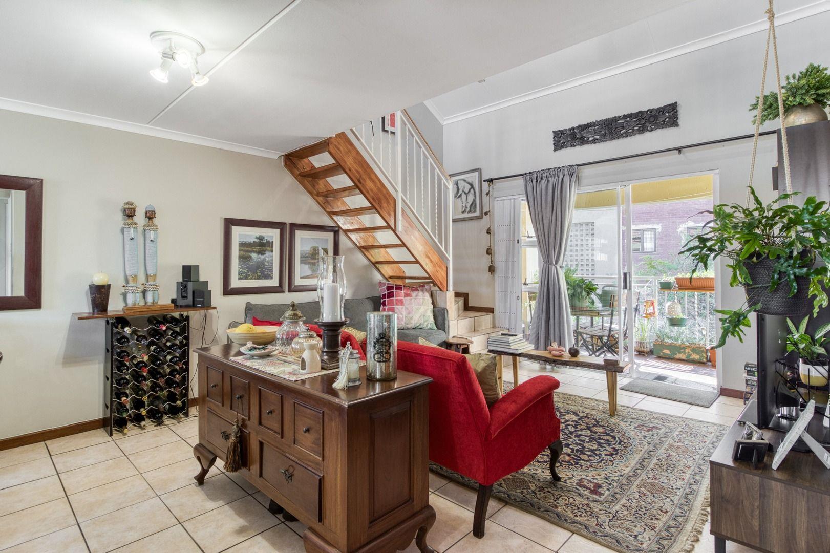 2 Bedroom Apartment / flat for sale in Sunninghill P24113371192