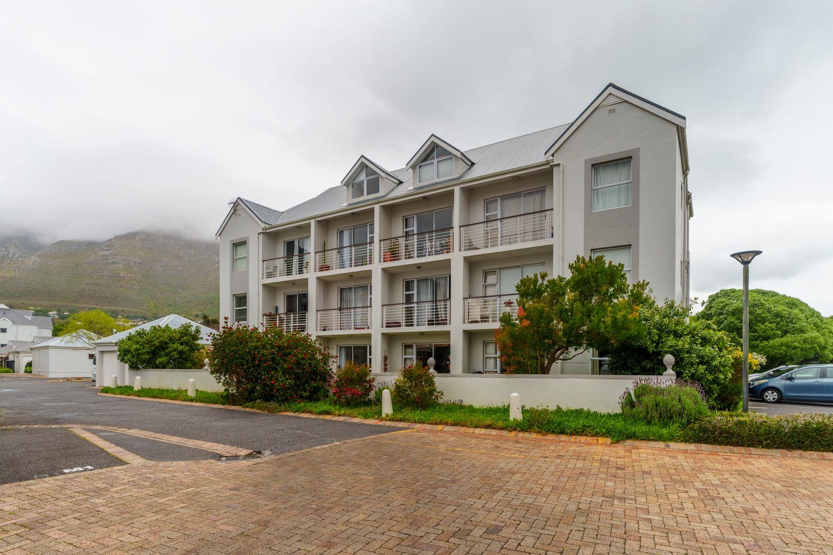 Apartments / flats for sale in Hout Bay Hout Bay Property