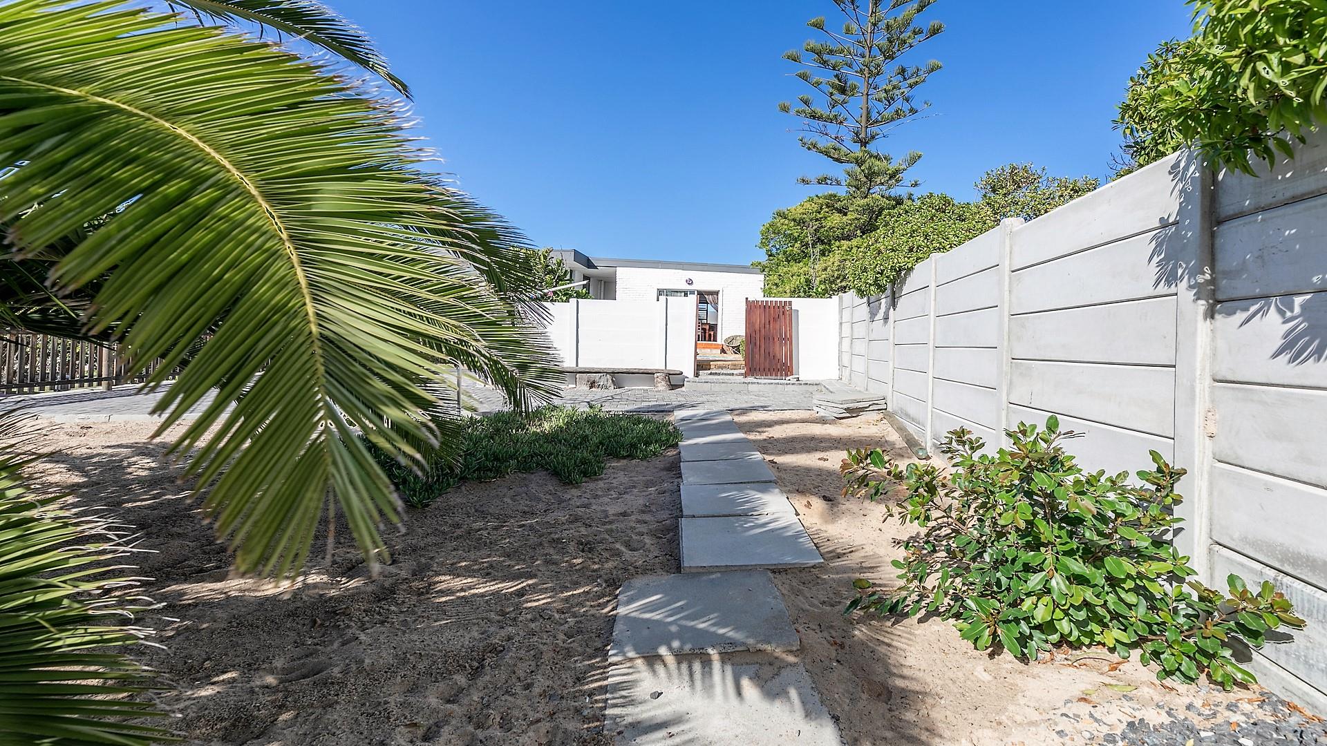 Van Riebeeckstrand Property Property and houses to rent in Van