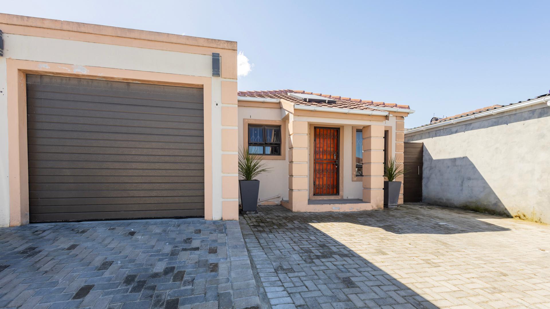 Hamilton Estate Property Property and houses for sale in Hamilton