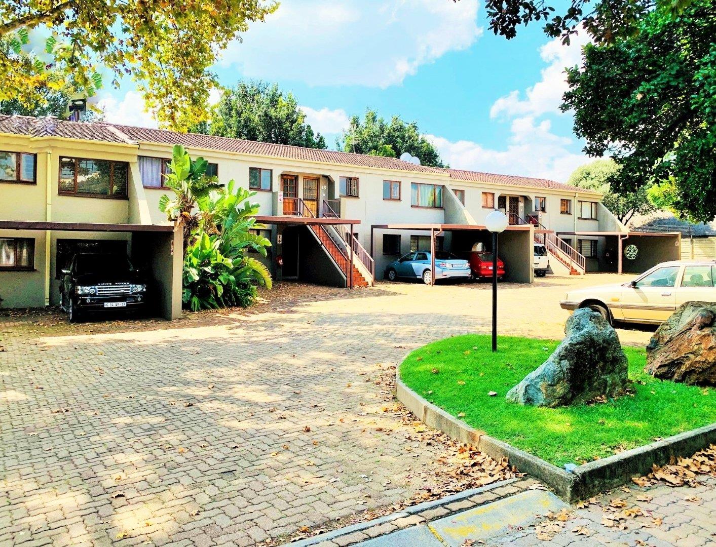 Sunninghill Property Houses to rent in Sunninghill