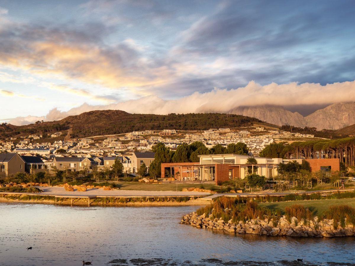 Townhouses for sale in Somerset West Somerset West Property