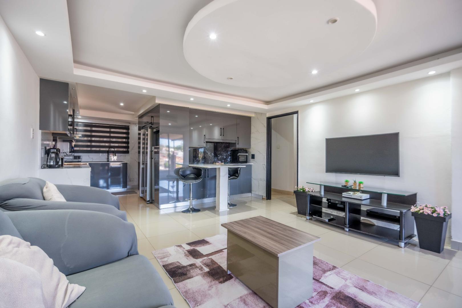 4 Bedroom House for sale in Stonebridge 12 Yardbridge Place P24