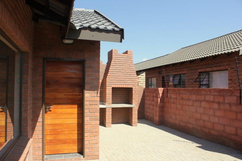 Hillside, Bloemfontein Property Property and houses to rent in