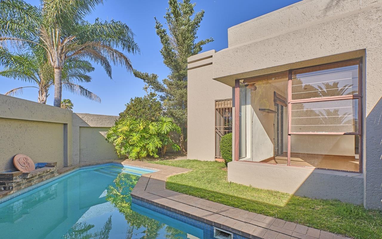 Randpark Ridge Property Houses for sale in Randpark Ridge