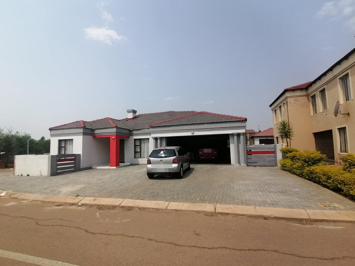 3 Bedroom House for sale in The Orchards 5160 Mistletoe Street