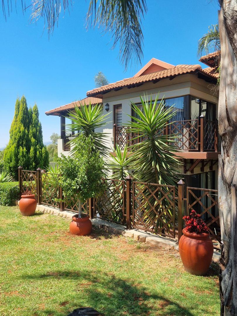 3 Bedroom House for sale in Birdwood Estate P24113388913