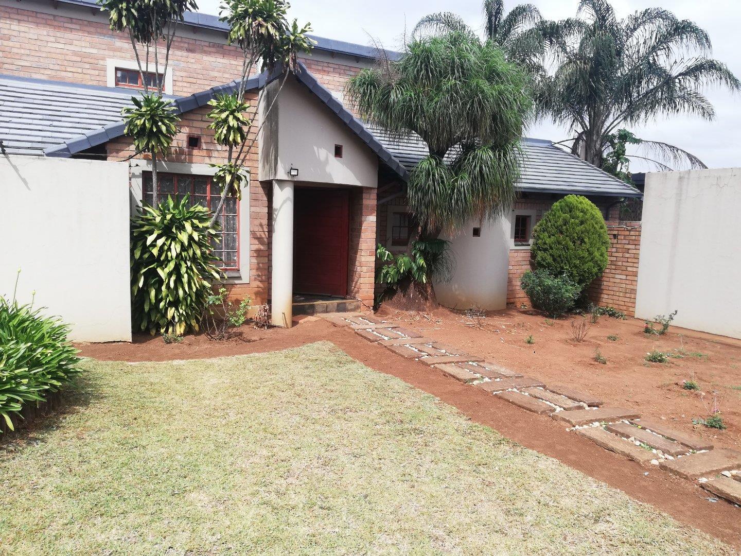 3 Bedroom House for sale in Louis Trichardt P24113389497