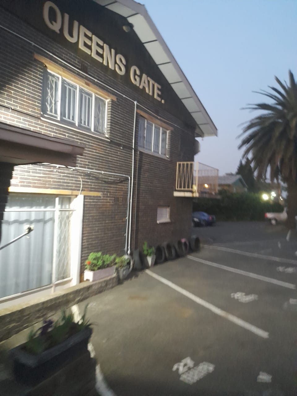 2 Bedroom Apartment / flat for sale in Crown Gardens P24113390685