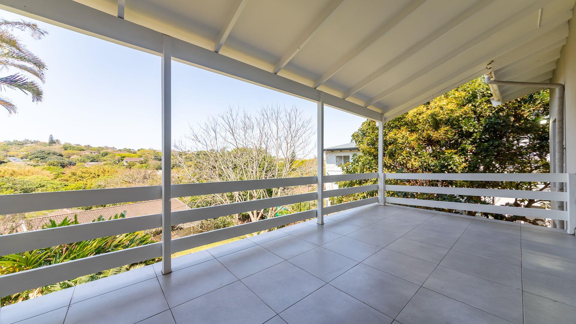 3 Bedroom House for sale in Salt Rock P24113391545